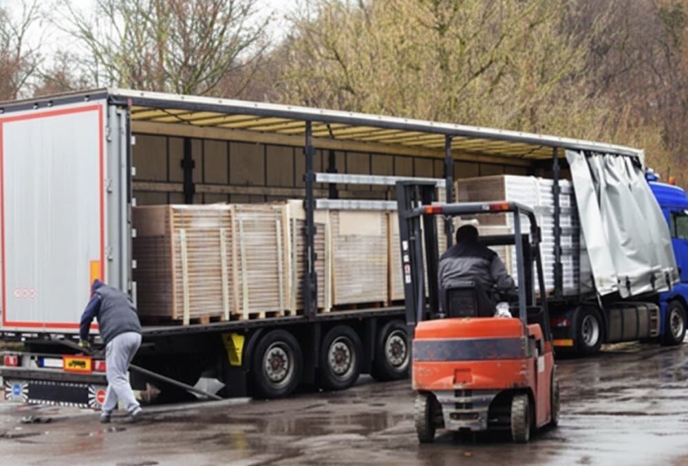 Customized pallet transport